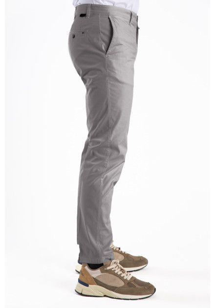 Pantalón chino vestir Urban Pertegaz...