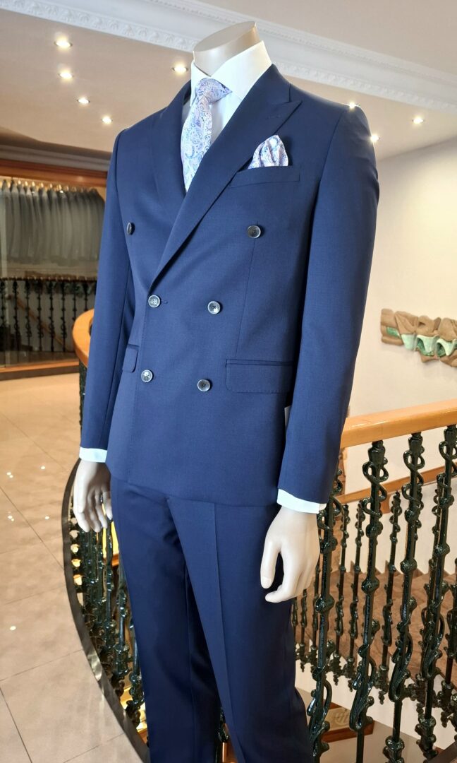 traje-cruzado-caballero traje cruzado caballero azul marino